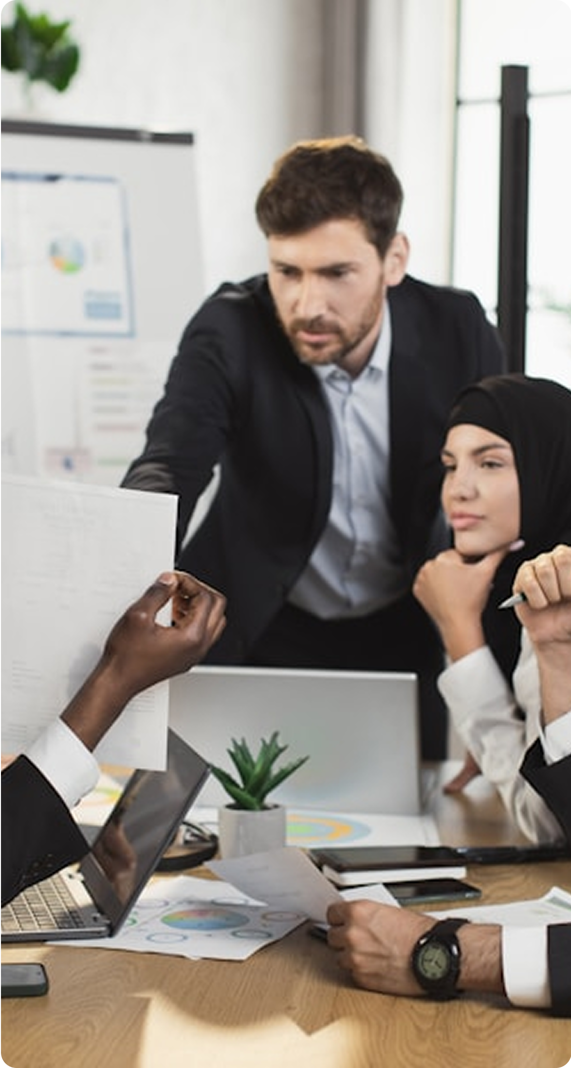 ourCompany-card-right